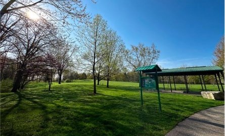 Park kiosk in the morning.